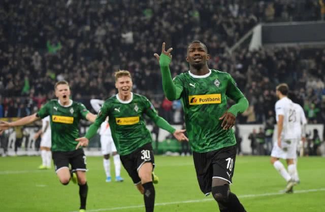 的赛季中获 的赛季中获